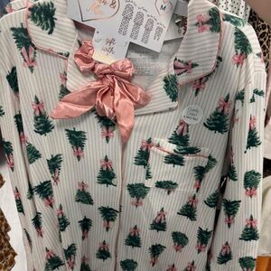 Tahari Mama & Me Bows & Christmas Trees Print Pajamas size Large